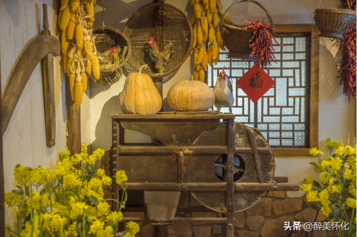油菜花旁老柴房推介湘西苗家饮食习俗介绍